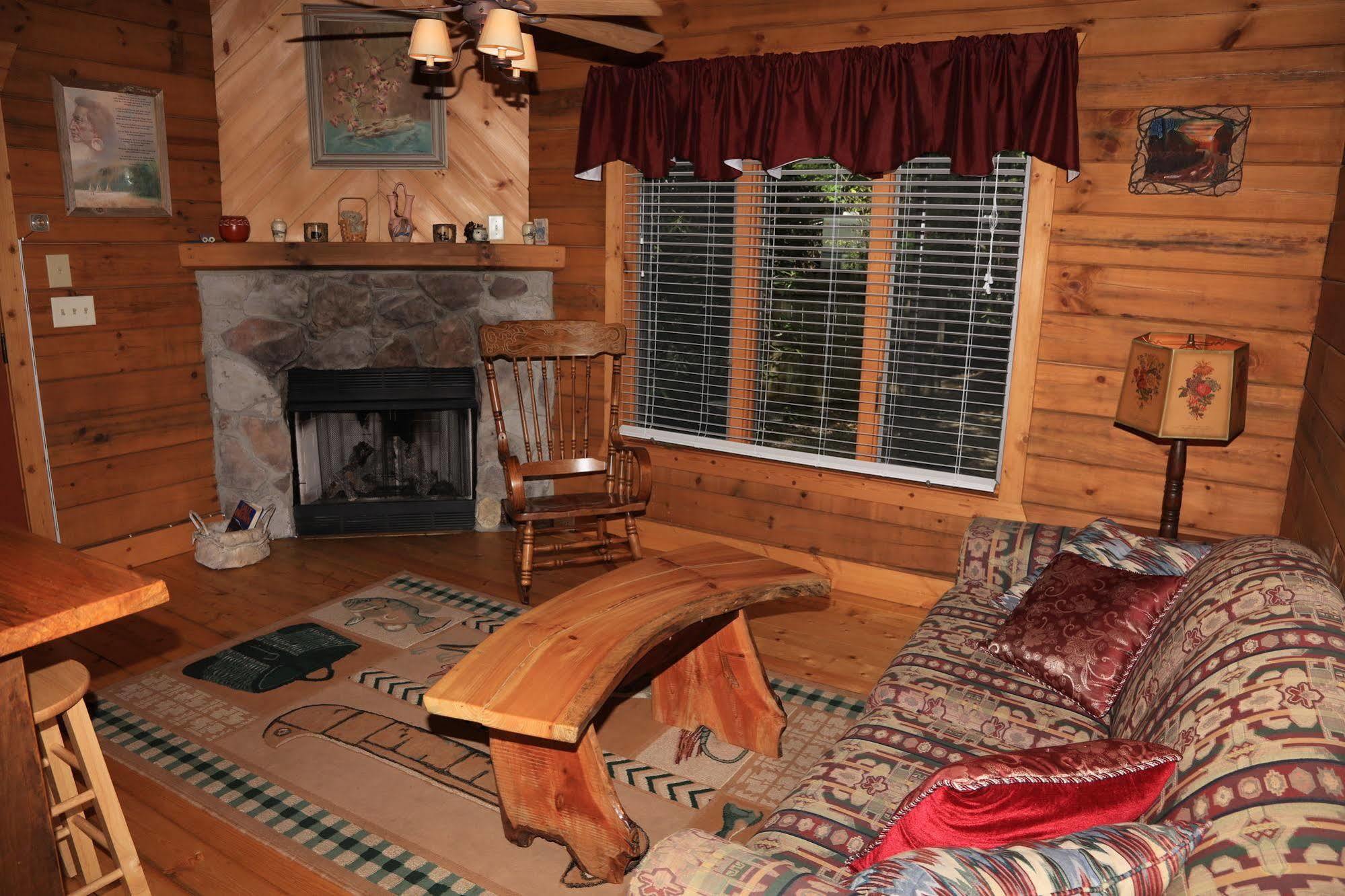 Linville Falls Campground, Rv Park, And Cabins Eksteriør bilde
